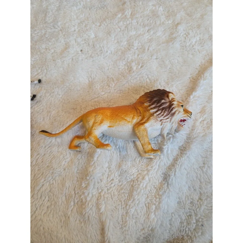 Safari Wild Anilmal Toys‎ Lot 0f 9 Sz.4